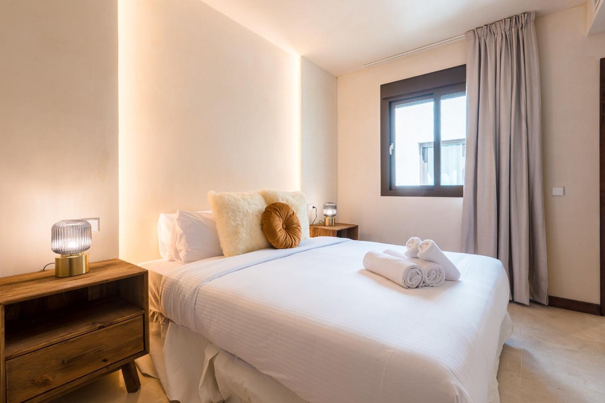 Apartamentos La Vistosona Севиля Екстериор снимка