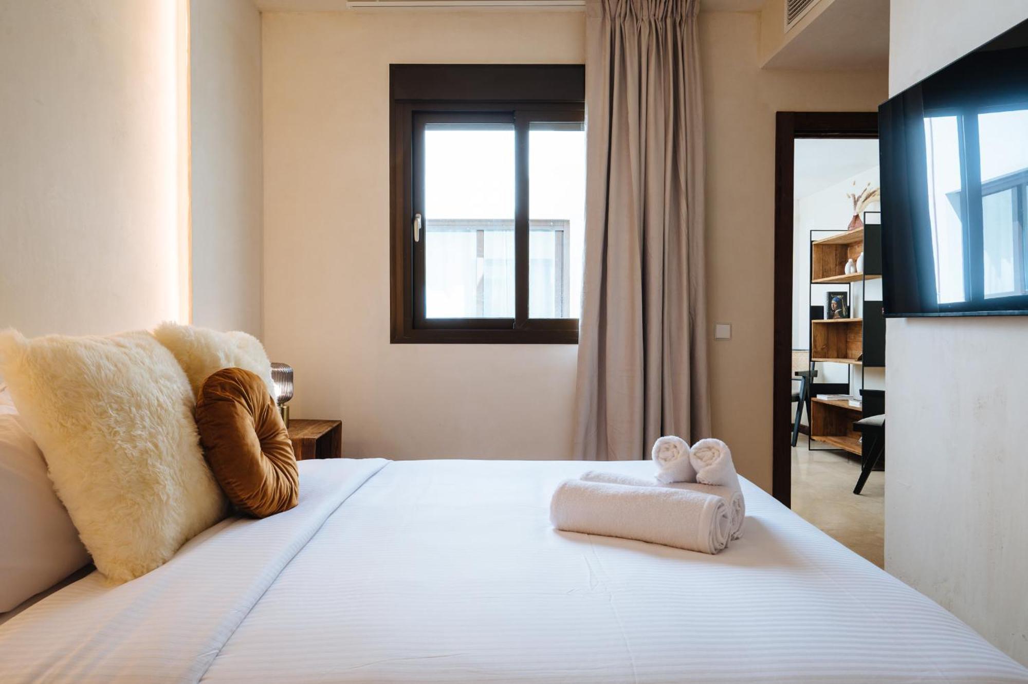 Apartamentos La Vistosona Севиля Екстериор снимка